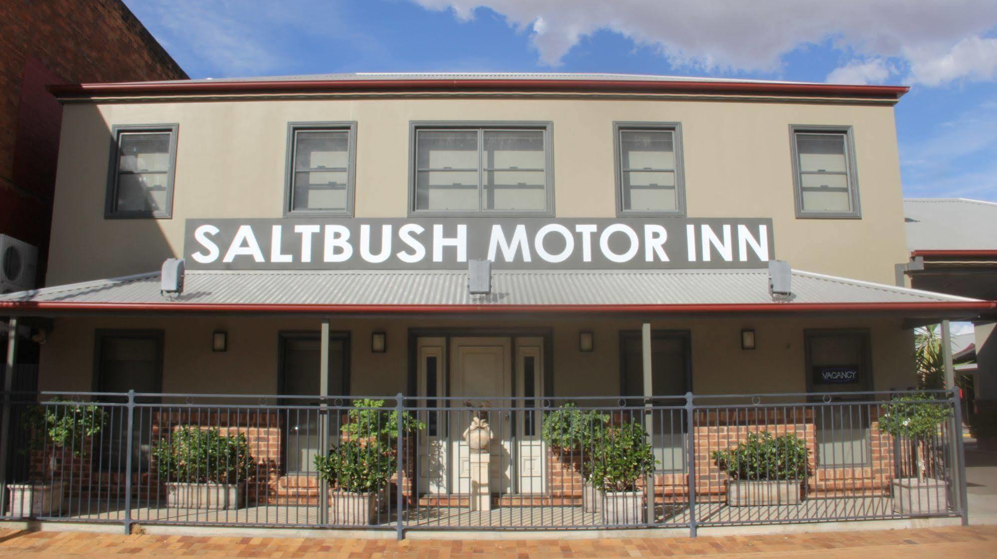 The Saltbush Motor Inn Hay Exterior photo